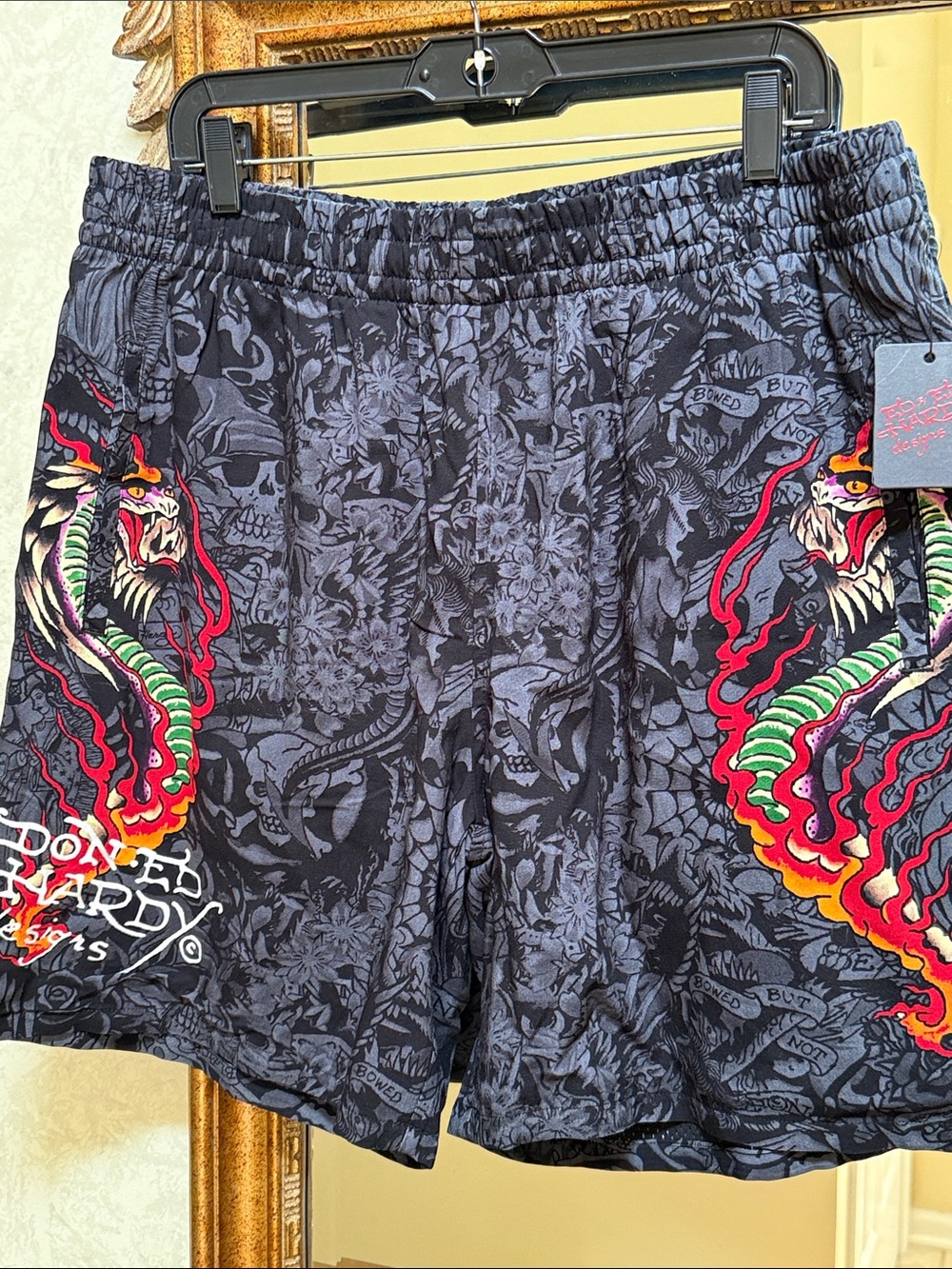 Ed Hardy Men's Black/Gray Shorts with Red and Green Dragon Motif. Size L. - Picture 12 of 16